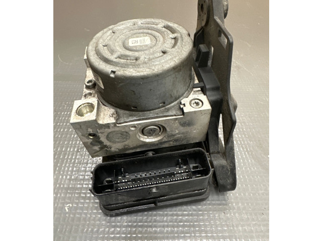 Блок АБС 5Q0614517DB, 10062730071 Volkswagen e-Golf 2014 - года