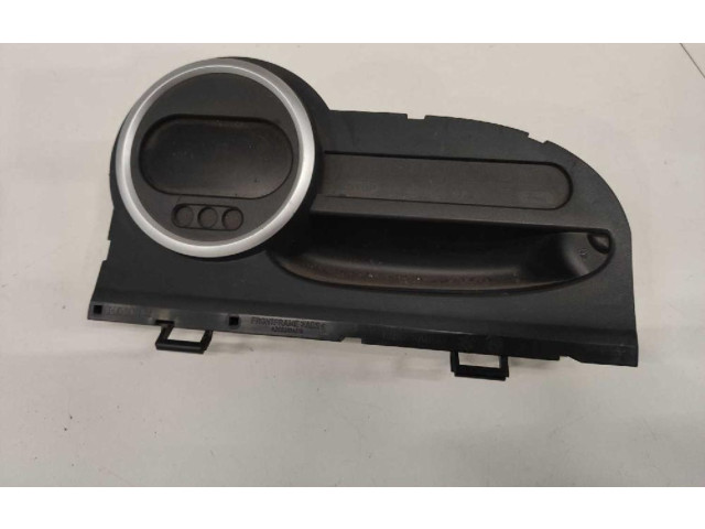 Панель приборов 8200725328 Renault Twingo II