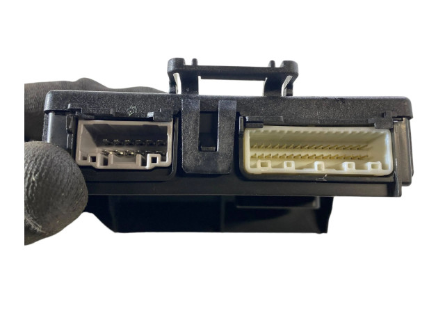 Блок комфорта D23N67560A, D23N67562A Mazda CX-3