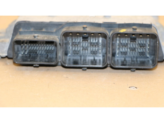 Řídící jednotka 9806127380, 9666912580 Peugeot 5008 2015