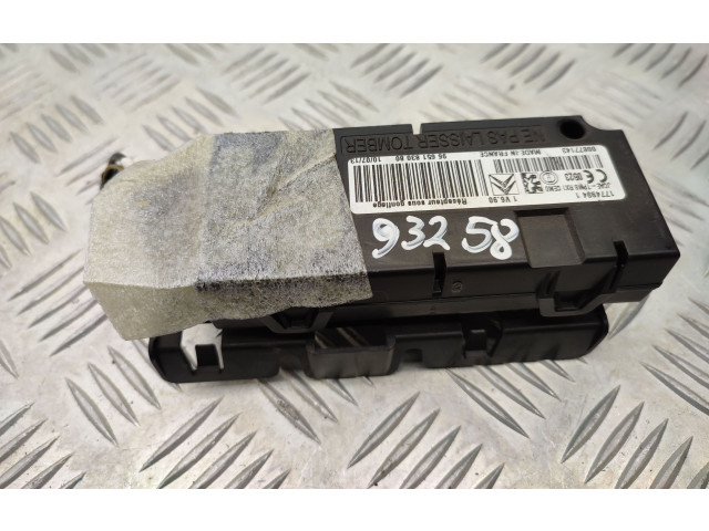 Блок управления 9665183080   Peugeot 5008