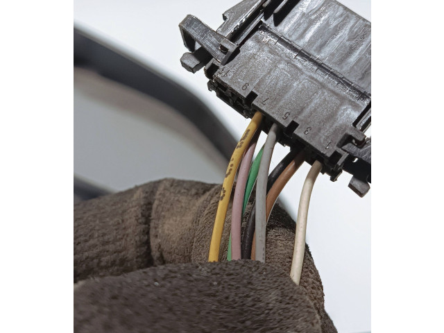 Зеркало электрическое        Skoda Octavia Mk2 (1Z)  2004 - 2013 года   