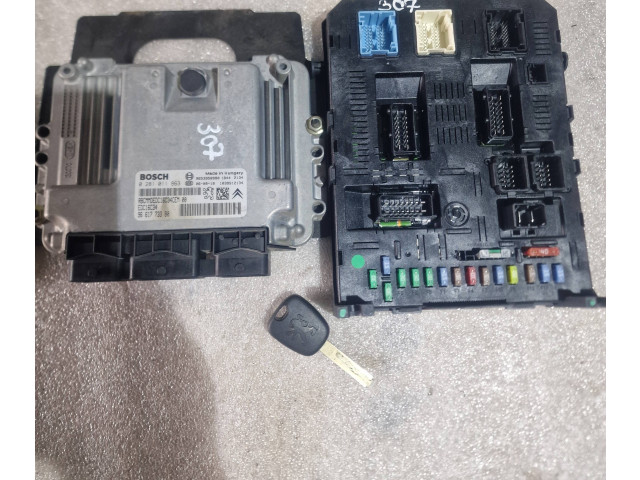 Řídící jednotka 0281011863, 9661773380 Peugeot 307 2005