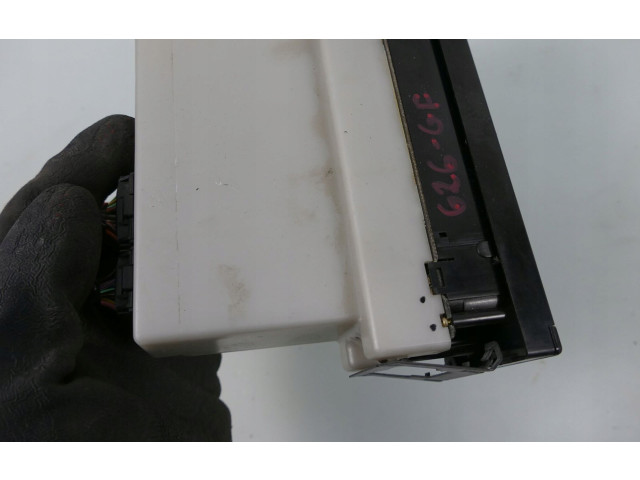 Блок управления климат-контролем Mazda 626