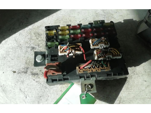   Pojistková skříňka    Fiat Punto (176) 1994