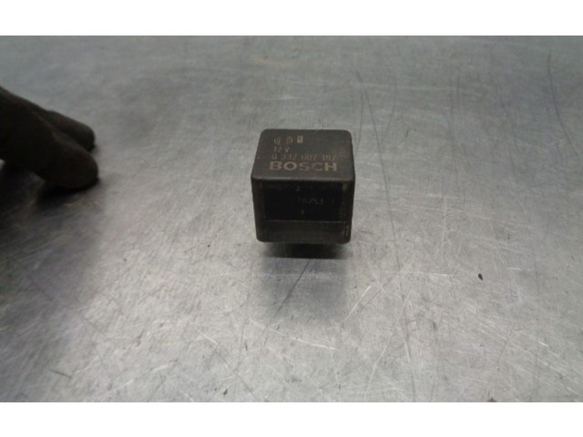 Pojistková skříňka 0332002197 Mercedes-Benz C W202 1997