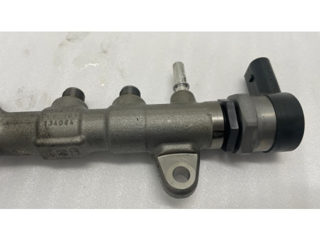 Топливная рампа 8514154, 0445214315 BMW 1 F20 F21 1.8