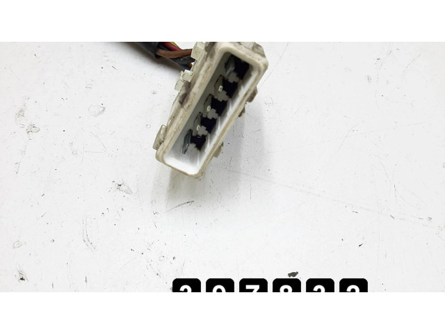 Зеркало электрическое Citroen Berlingo 2003-2007 года