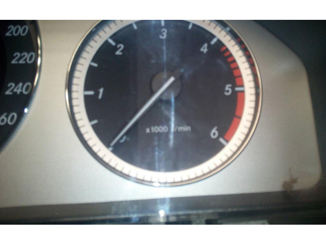 Панель приборов A2049023600   Mercedes-Benz GLK (X204)       