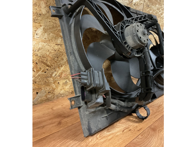 Вентилятор радиатора     1J0121207M    Audi TT Mk1 