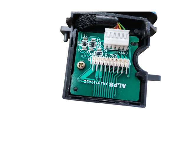 Ручка стеклоочистителей 9452391, 03W07A Volvo V70