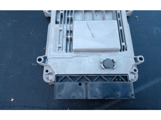 Блок управления двигателя 391102B600, 0261201852   KIA Ceed
