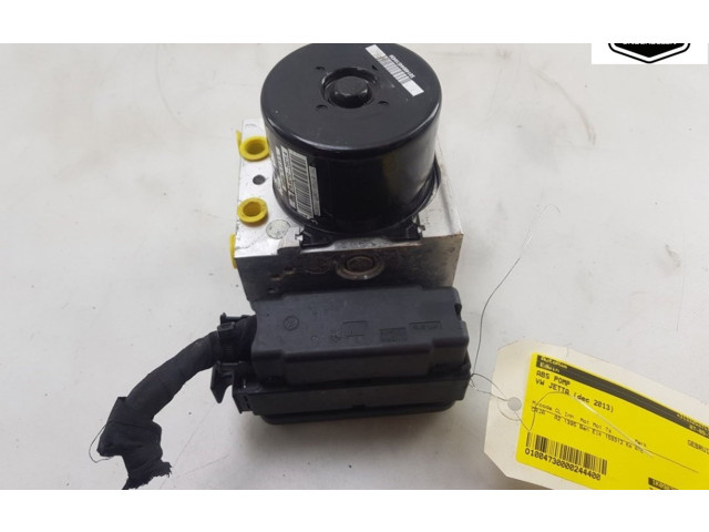 Блок АБС 1K0907379AR, 1K0614517BT Volkswagen Jetta VI 2011 - 2018 года
