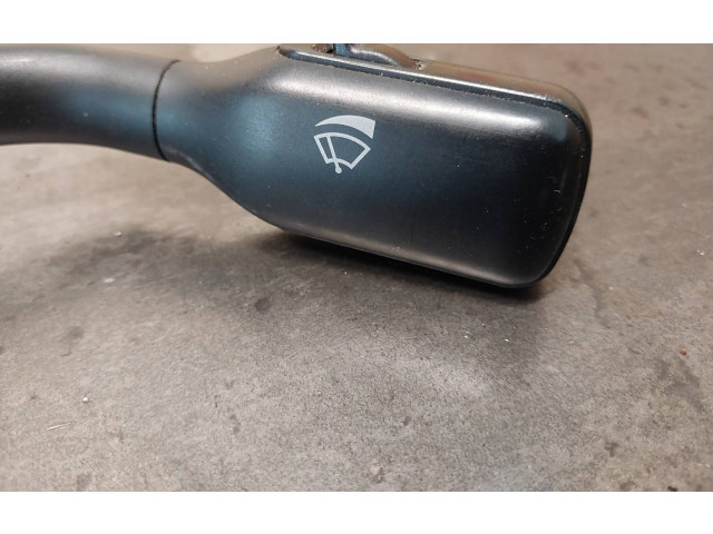 Ручка стеклоочистителей 8D0953503A    Audi A4 S4 B5 8D  ARM 