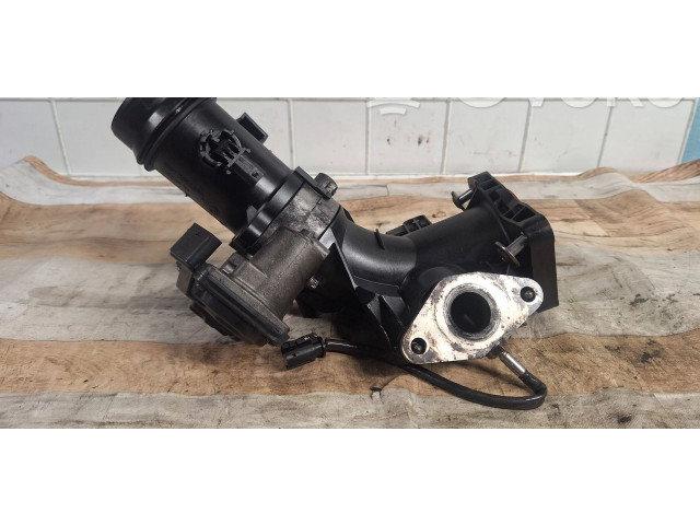 Дроссельная заслонка 10378517, 50836903   BMW 5 F10 F11    