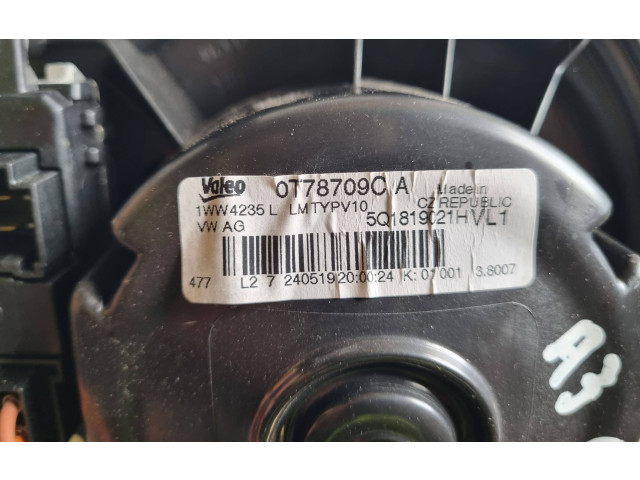 Вентилятор печки    5Q1819021H   Audi A3 S3 8V