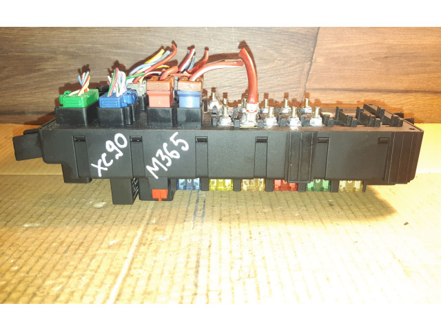 Блок предохранителей 8622520 Volvo XC90