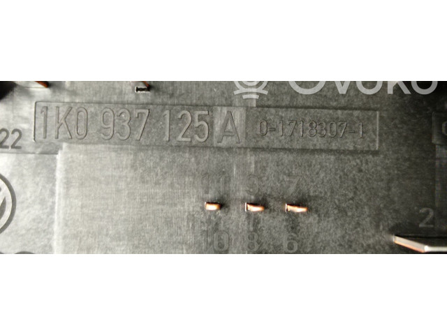 Блок предохранителей 1K0937125A   Audi A3 S3 8L    
