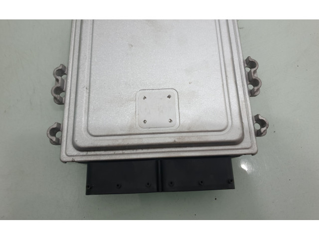 Блок управления двигателя 391992U100, 9001230175KA   KIA Ceed