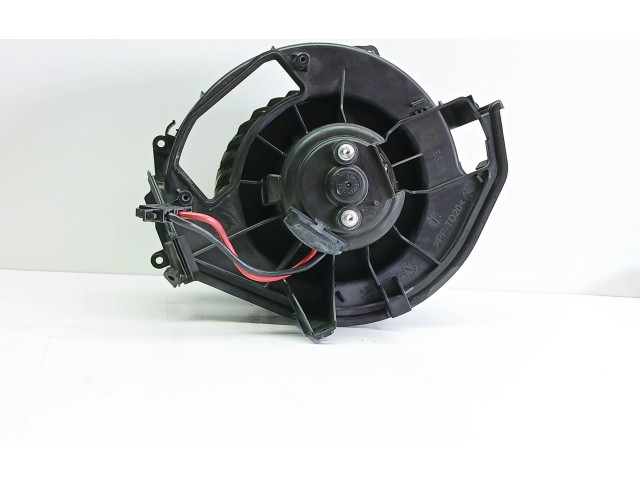 Вентилятор печки       Audi A6 S6 C6 4F