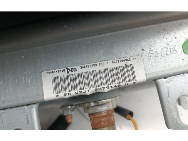 Подушка безопасности пассажира 96721949XR, 34092742D Citroen Berlingo