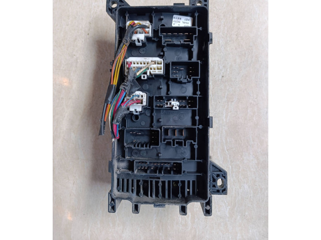 Блок предохранителей 911603e040 KIA Sorento