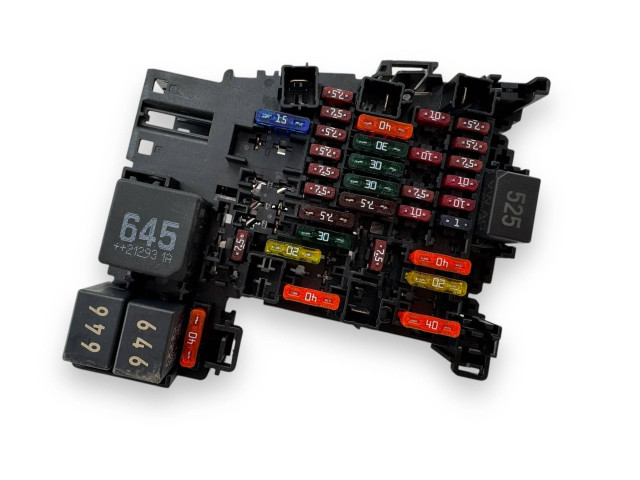 Pojistková skříňka 5Q0937615C Audi TT TTS RS Mk3 8S 2021