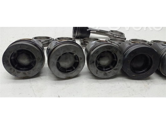 Шатун Volkswagen PASSAT B8