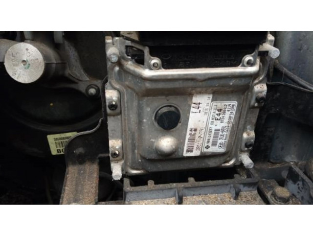 Блок управления двигателя 9001143237 Hyundai i10