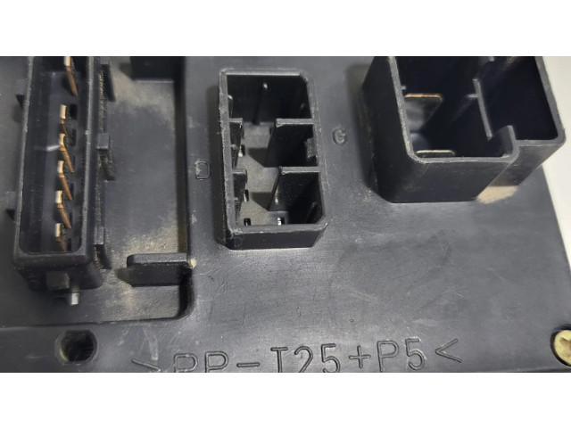 Pojistková skříňka PPT25P5, 60619912 Toyota Yaris 2008