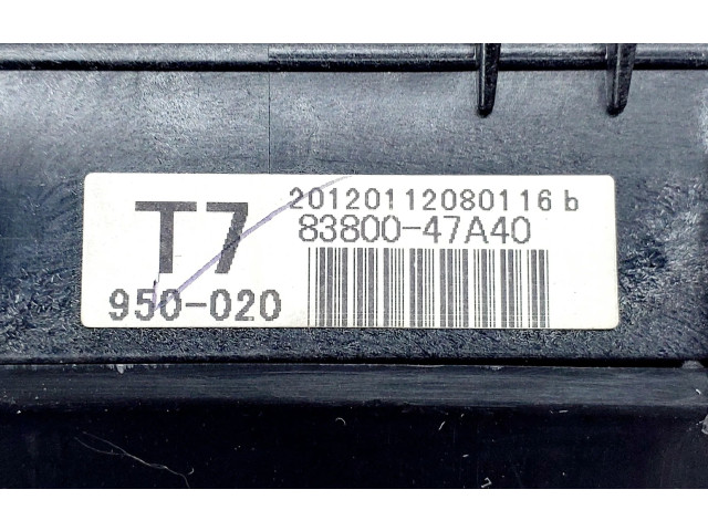 Přístrojová deska Toyota Prius (XW30) 2012 8380047A40, 769363290