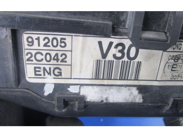 Блок предохранителей 91210-2D010, 91210-2D010 Audi Coupe