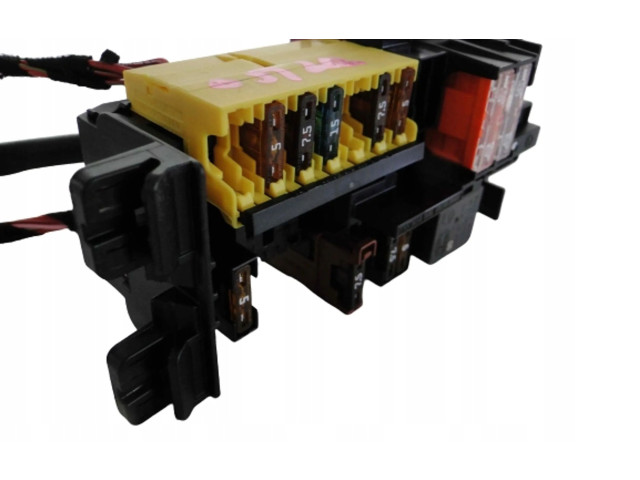 Pojistková skříňka A2059067200, A2059067200 Mercedes-Benz EQC 2019