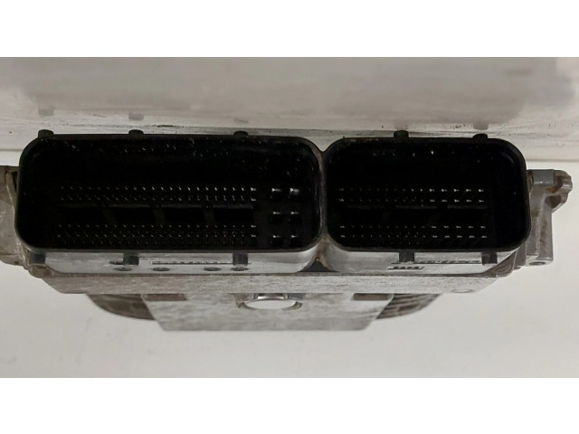 Блок управления двигателя 03F906070JJ Skoda Yeti (5L)