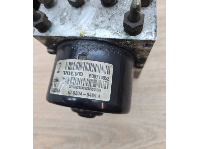 Блок АБС 30714956, 30714952   Volvo  XC90  2003 - 2006 года