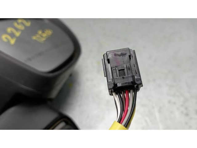 Зеркало электрическое Renault Captur 2013-2020 года