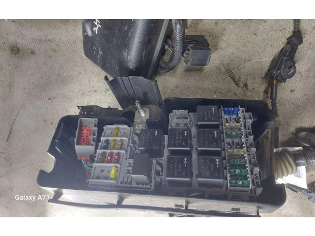 Блок предохранителей 30728132 Volvo XC90