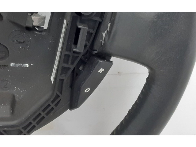 Руль Renault Twingo II  2007 - 2014 года 8200385073, 8200385073      