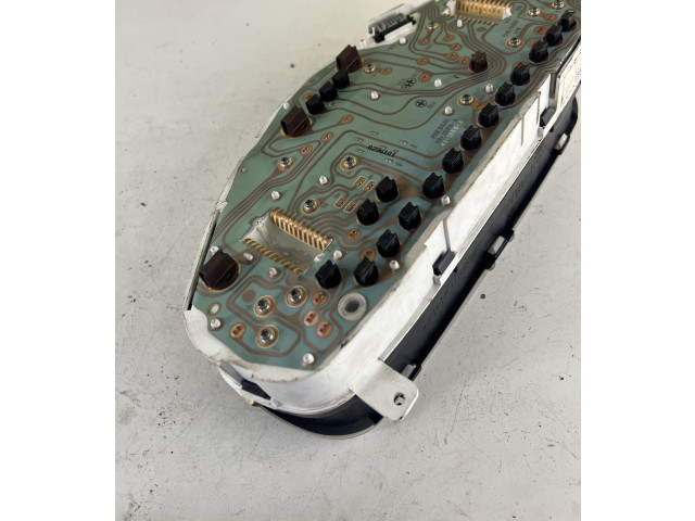 Спидометр (приборный щиток) MR559669, 0P0179001 Mitsubishi Carisma