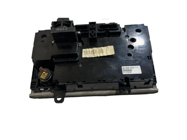 Блок управления климат-контролем 30710682, SN1578038   Volvo XC90