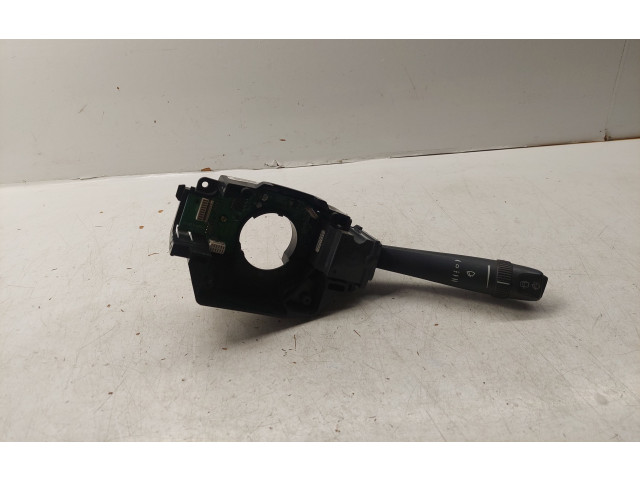 Ручка стеклоочистителей 8691545, 31268579   Volvo V70