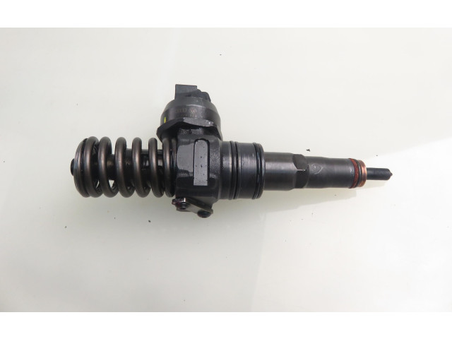 Vstřikovač 0414720215, 038130073AG Volkswagen Caddy BJB