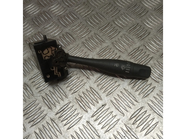 Ручка стеклоочистителей    Nissan Vanette