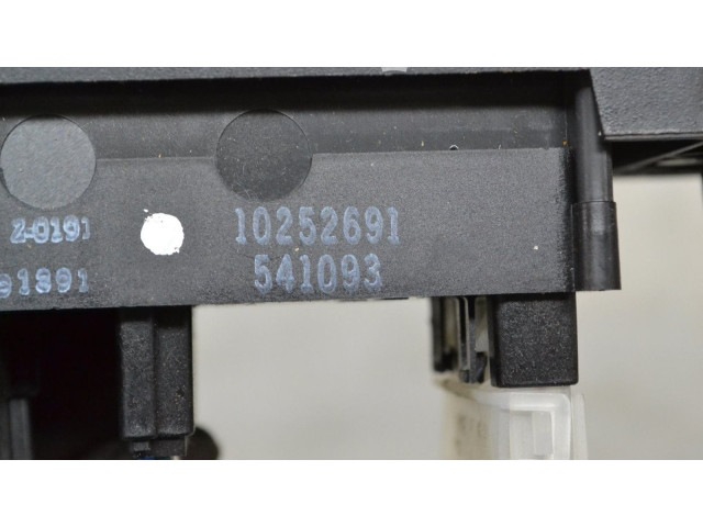 Блок управления климат-контролем    Pontiac Trans Sport