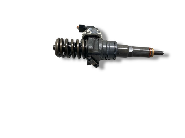 Форсунка 0414720216, 038130073ba    Audi A6 S6 C5 4B  AVF 