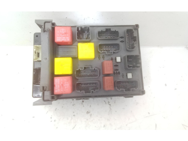 Pojistková skříňka 8200004201e, 8200004201E Renault Espace IV 2004