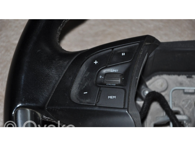 Руль Citroen C4 II Picasso  2013-2018 года 98167370ZD      