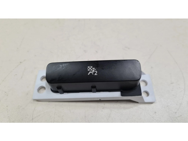 Включатель надувной подушки для пассажира