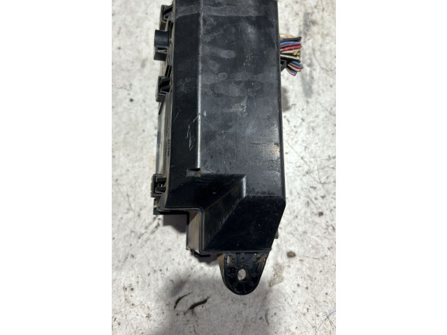 Блок предохранителей Daihatsu Terios