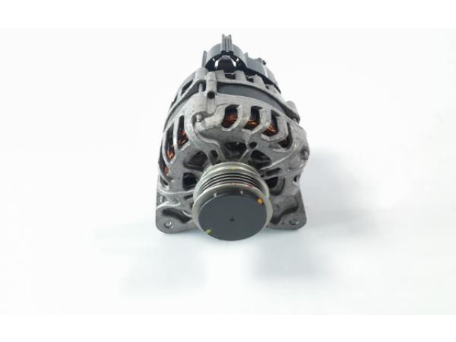 Генератор 231001167R Dacia Sandero